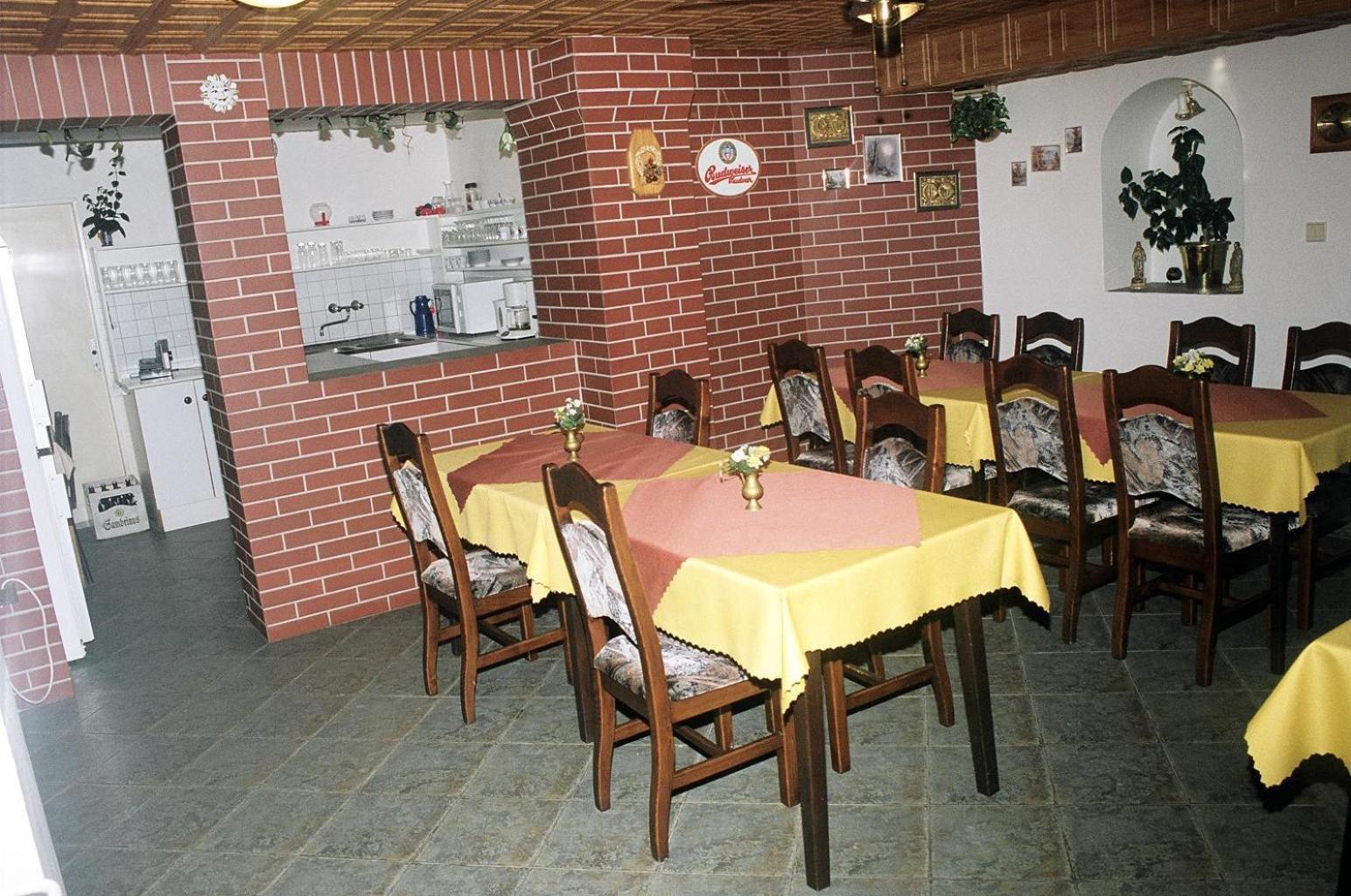 ホテル ペンション ゲルタ チェスキー クルムロフ エクステリア 写真